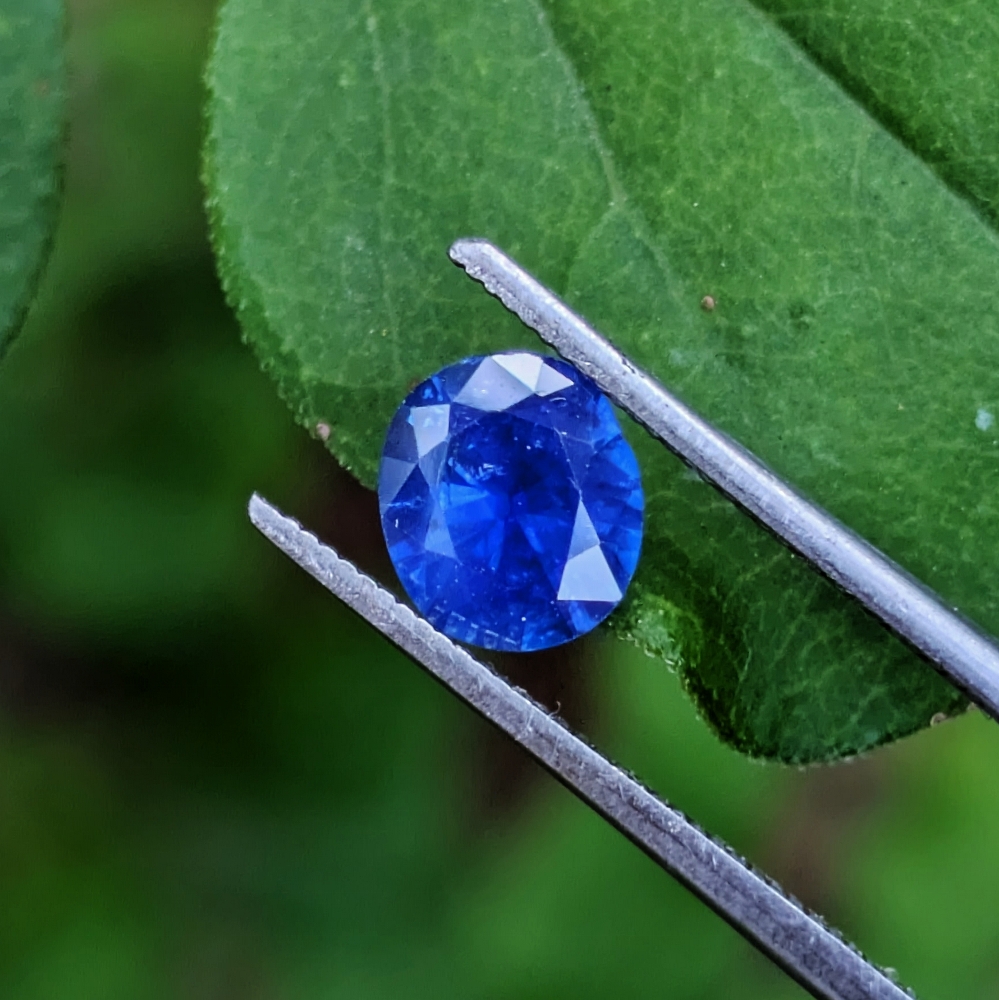 Natural Ceylon Sapphire 0.78 Carats Sri Lanka  Litnon.com