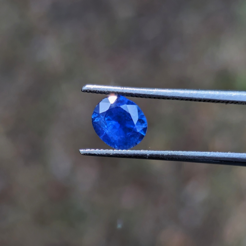 Natural Ceylon Sapphire 0.78 Carats Sri Lanka  Litnon.com