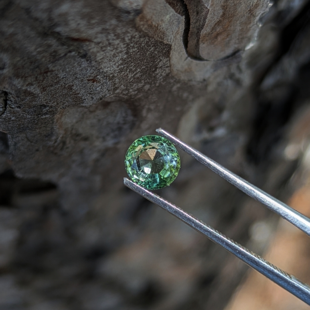 Natural  Mint Green Tourmaline  Afghanistan 1.02 Carats Litnon.com