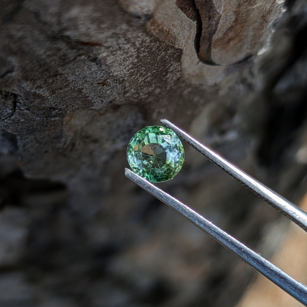 Natural  Mint Green Tourmaline  Afghanistan 1.02 Carats Litnon.com