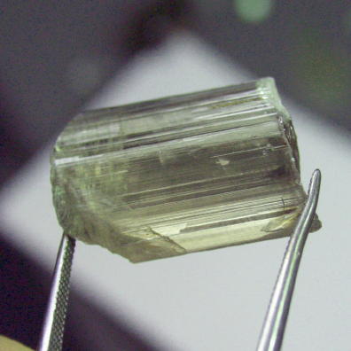 Rare Color Change Diaspore Facet Rough 28.74 ct  Litnon.com