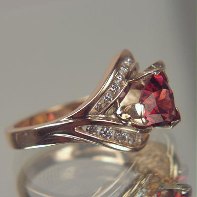 Beautiful Rhodolite Garnet Diamond 14 kt Ring  Litnon.com