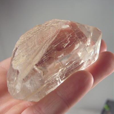 Huge Optical Quartz Facet Rough 207 Grams  Litnon.com