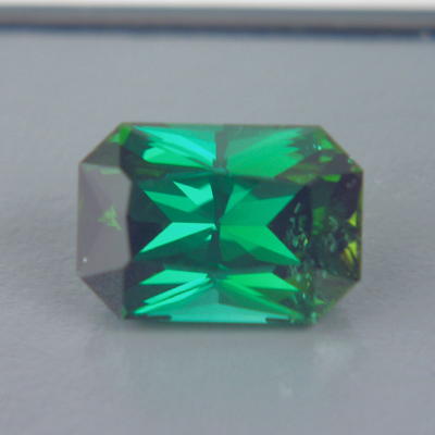 Top Cut Fine Green Tourmaline Afghanistan 12.42 ct  Litnon.com