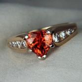 Beautiful Mandarin Garnet 14 kt Diamond Ring 