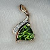 Fine Cut and Color Arizona Peridot 14kt Pendant 