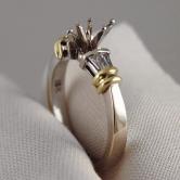 Brand New Classic Baguette Diamond 18 kt Semi Mount Eng Ring 