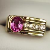 Fine Pink Natural Sapphire 14 kt Gold and Diamond Ring 