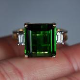 Estate Fine Green Tourmaline and Diamond Ring 14 kt 