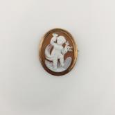 Antique Shell Cameo Pin 14-karat Yellow Gold
