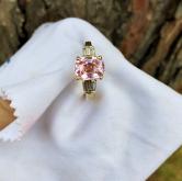 Natural 2.60 Carat Pink Ceylon Sapphire and Diamond 14 kt Ring 