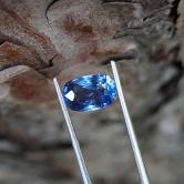 Very Pretty Royal Blue Ceylon Sapphire 1.97 Carats 